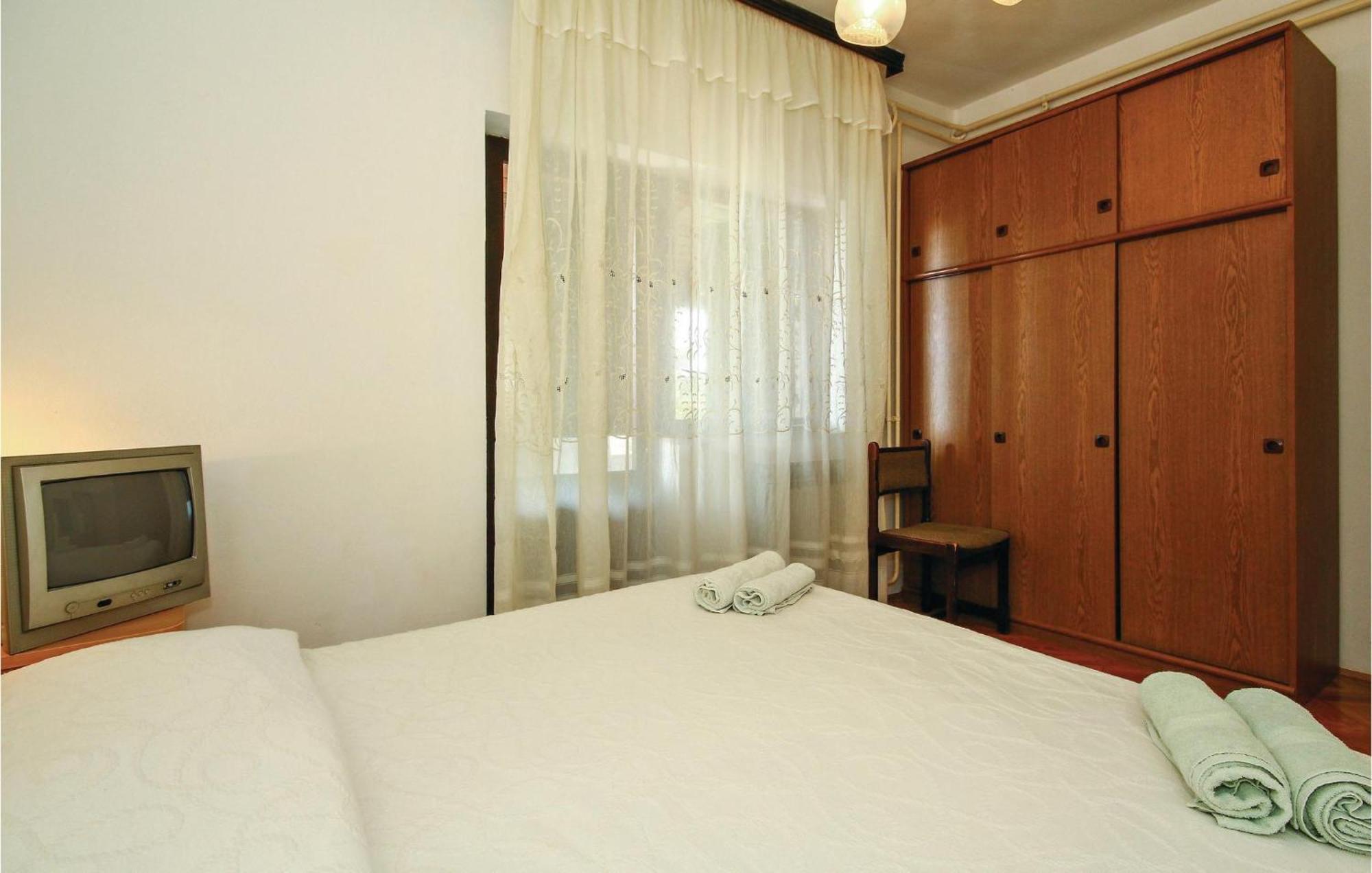 Beautiful Apartment In Porec With Wifi Exterior foto